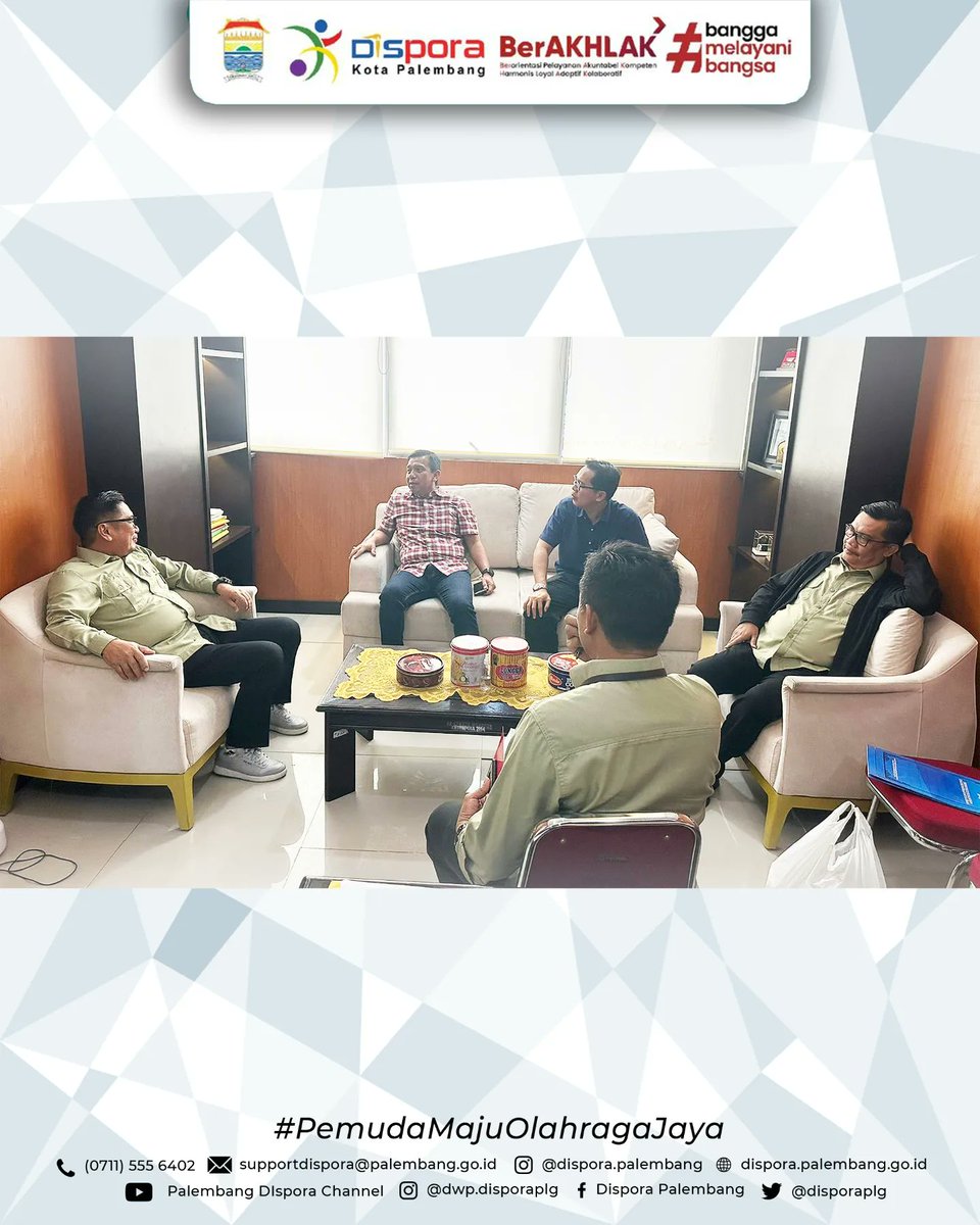 disporaplg's tweet photo. Kepala Dinas Kepemudaan &amp; Olahraga Kota Palembang H. Edison S. Sos., https://t.co/2ZDd8G2wGB. beserta jajaran melakukan Audiensi Bersama Asisten Deputi Bidang Sarana dan Prasarana Deputi IV Kemenpora RI.

9 Juli 2024 | Kemenpora RI 

#DisporaKotaPalembang
#PemudaMajuOlahragaJaya https://t.co/WW8MdOeVTu