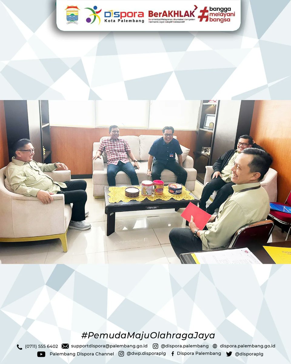 disporaplg's tweet photo. Kepala Dinas Kepemudaan &amp; Olahraga Kota Palembang H. Edison S. Sos., https://t.co/2ZDd8G2wGB. beserta jajaran melakukan Audiensi Bersama Asisten Deputi Bidang Sarana dan Prasarana Deputi IV Kemenpora RI.

9 Juli 2024 | Kemenpora RI 

#DisporaKotaPalembang
#PemudaMajuOlahragaJaya https://t.co/WW8MdOeVTu