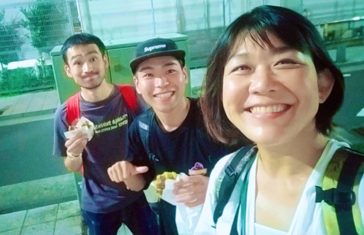Yumicosmic28a's tweet photo. #シン・お智だちライブ
昨夜誠にありがとうございました！
お菓子や🧇ご馳走様です🥹
ぷれいぼうると分け合いました😋

opMC(ぷれぼ＆タダモン)させて頂き
新札トークで私も雄大君に新札百円札もらい貴重すぎるので額に入れて飾ります𓊈百円札𓊉企画もずっと言いたかったネタ言えてHAPPINEーーSS😁🫰 https://t.co/1JaIKZKC2y