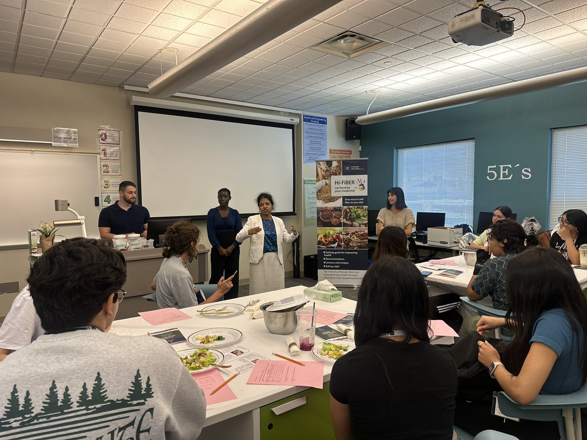 Our <a href="/CBESSUNR/">Community of Bilingual English-Spanish Speakers</a> program has launched! We are thrilled to support linguistic and cultural diversity for STEM &amp; health pathways; we’ll research this effort over the next 5 years! #LRC #UNRMed #COEHD #VamosPack #EmergingHSI #RepresentationMatters #NIH #SEPA