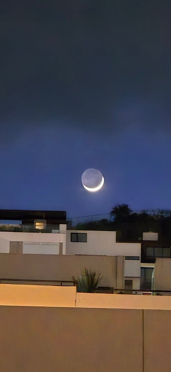 sergiogz28's tweet photo. 🌙 https://t.co/bO5exidSpd