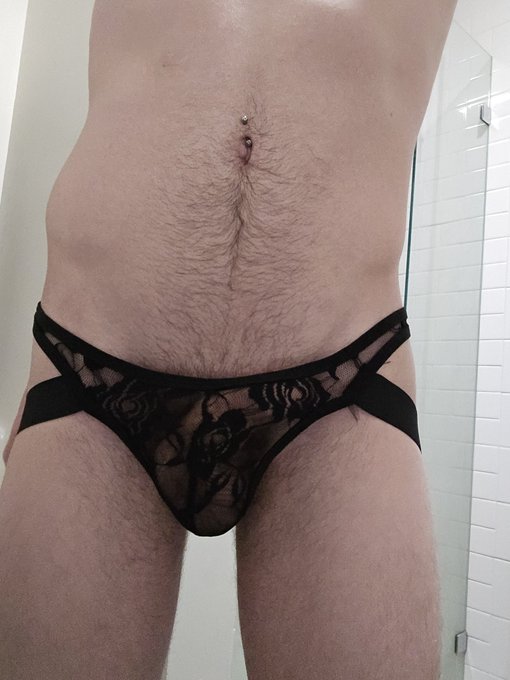 Packed up in lace~ https://t.co/kHQjSymB0u