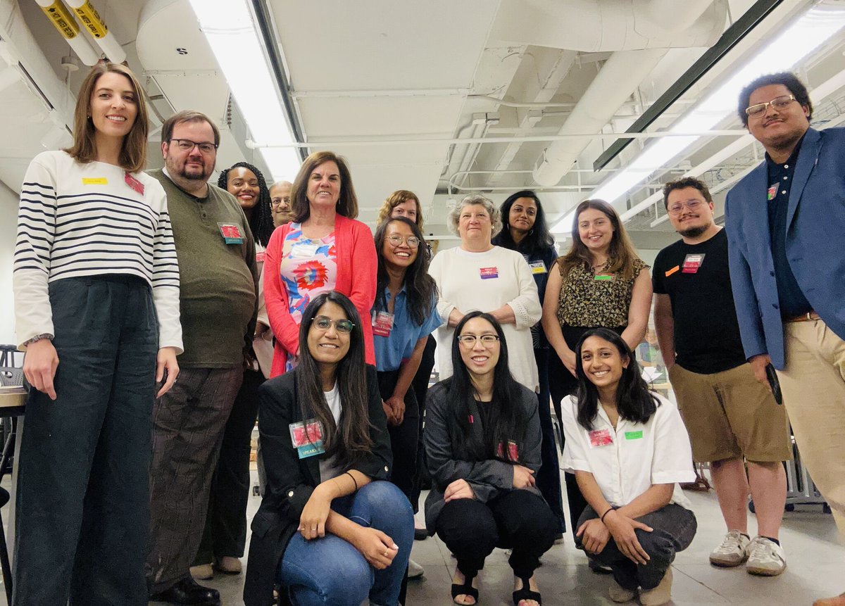 NooraHealth's tweet image. Caregivers are vital elements of a patient&apos;s recovery. Equipping them with proper skills is a global need.

At the recent #DesignForDignity conference, our @DivyaJainDaga led a workshop on advancing #FamilyCaregivers.

Here&apos;s what we do toward the cause: ow.ly/2k4650PZ1cH