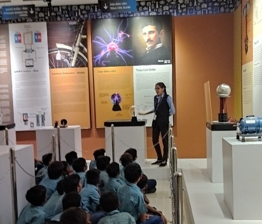Vivek_Mehta11's tweet photo. Celebrate Nikola Tesla’s birth anniversary with us at the @RSCBhavnagar. Explore his revolutionary inventions, Like AC Generator, Tesla Coil &amp; Globe. His experiments through our engaging exhibits. Know more about the genius who transformed the world of electricity and Technology. https://t.co/DsXlqDfL70