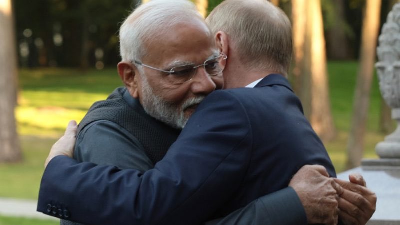 JaguarAnalytics's tweet photo. Summary of Modi’s visit to Russia:

— $100B bilateral trade target set by 2030, up from $65B previously
— India to boost energy trade with Rosneft and others
— Modi and Putin agreed to expedite supply of defense spare parts, including through JVs in India https://t.co/Ky4QNA7BMP