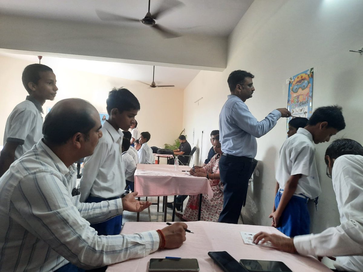 Rotary3110's tweet photo. Glimpses from Arogyam, Mega Health Check-Up Camp organised by Rotary Club of Kanpur Eden. Stay tuned for more updates of the Arogyam camps across RID3110.

These camps are checking baseline health parameters of students from class 3 to class 8.
#Arogyam #Rotary3110 https://t.co/0I2tgYgFQd