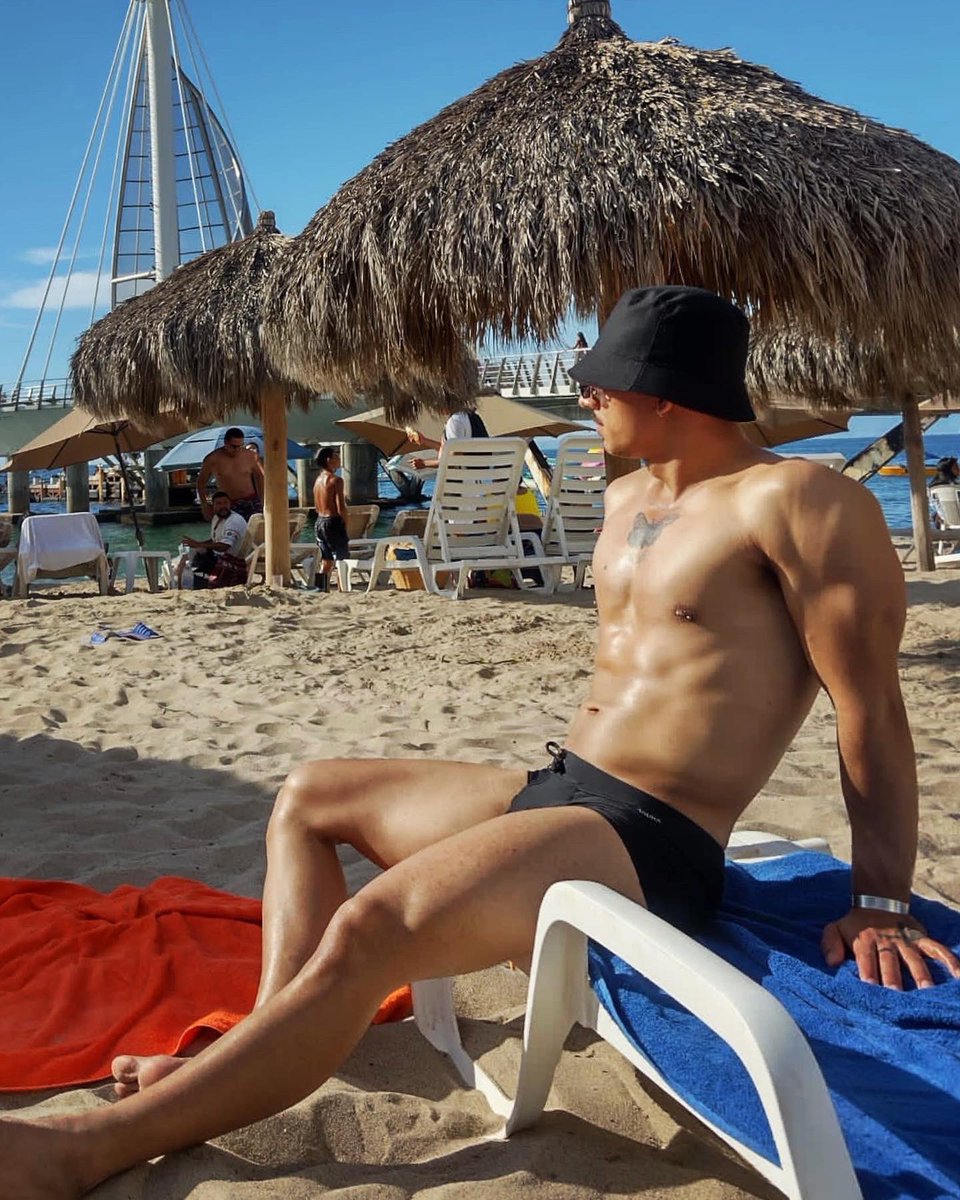 Freddy98a's tweet photo. 🏖️🔥 https://t.co/nF7ECBdr6j