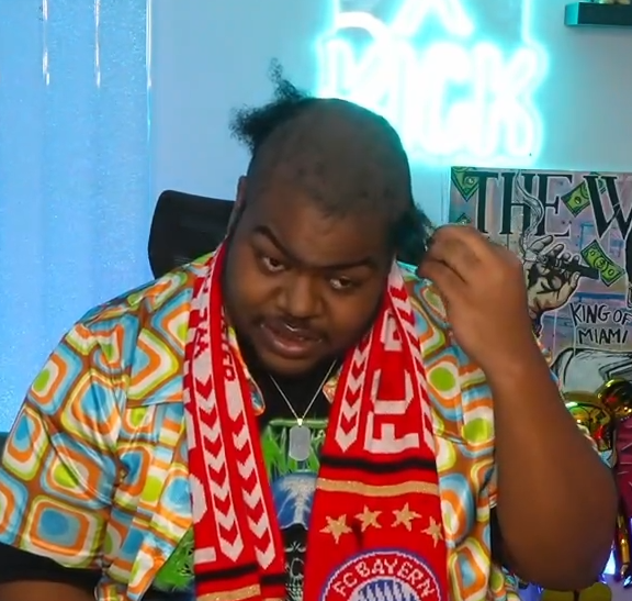 kick_clips's tweet photo. Did Konvy just give Shnaggyhose the WORST haircut EVER?? 😭 https://t.co/fybB8p3jup