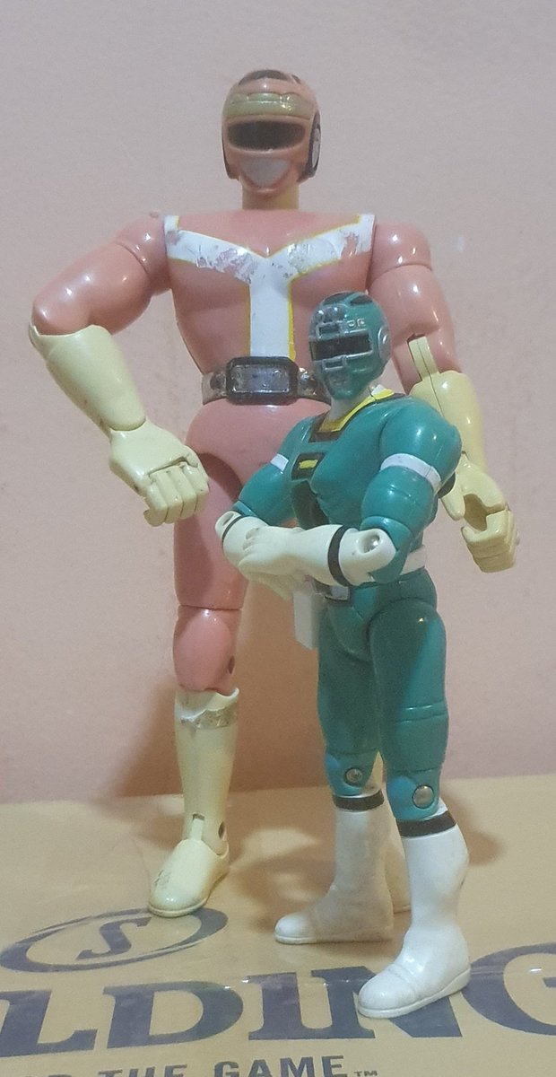 crossman311_077's tweet photo. More pics of the collection. Glad to get some pre-Power Rangers figures (#TurboRanger's Pink Turbo w/ #Carranger-#PRTurbo's Green Racer) too!
#MMPR #Zuyranger #MightyMorphinPowerRangers #PowerRangers #RedRanger #GreenRanger #BlueRanger #YellowRanger #toycollector #toyphotography https://t.co/XRelkvBFPf