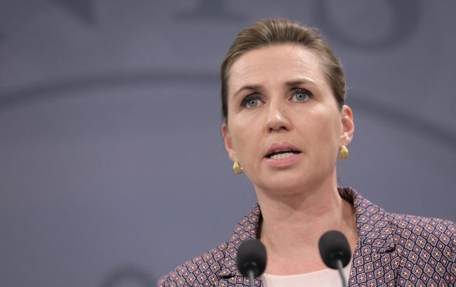 jirik957's tweet photo. Evropa byla vůči Rusku a Číně příliš naivní a měla by více vojensky podporovat Ukrajinu.

Uvedla to dánská premiérka Mette Frederiksenová, informuje RBC-Ukrajina s odkazem na RadioFreeEurope.

"Pracujeme a postupujeme příliš pomalu. Myslím, že jsme byli příliš naivní, pokud jde o Rusko, příliš naivní, pokud jde o Čínu. Musíme zrychlit, musíme se jako Evropané uskromnit," řekla.

Frederiksenová dodala, že Ukrajině nebylo poskytnuto to, co země potřebuje k obraně.

"Nedali jsme Ukrajině to, co potřebuje k sebeobraně," uvedla dánská premiérka a vyzdvihla systémy protivzdušné obrany.