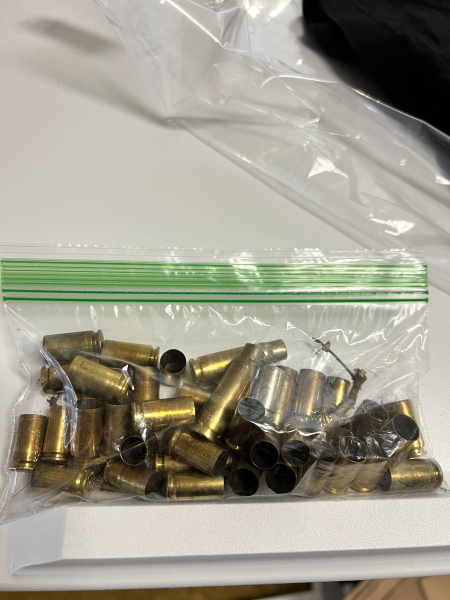 bett_yu's tweet photo. 🚨 Bullets flew through windows, curtains and walls in one Oakland apartment building on July 4th 

Residents tell me OPD showed up 2 days after the first call. 

‼️ Police tell me there are 35 officers on patrol per shift across the city. 

Live @KTVU at 10 pm 
@henrykleeKTVU https://t.co/KRpoV5I97V