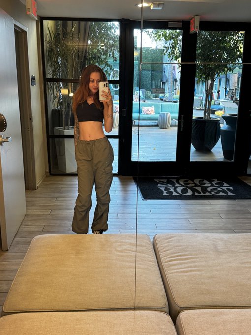 Wanna go upstairs and fck? https://t.co/nf83lonxq8
