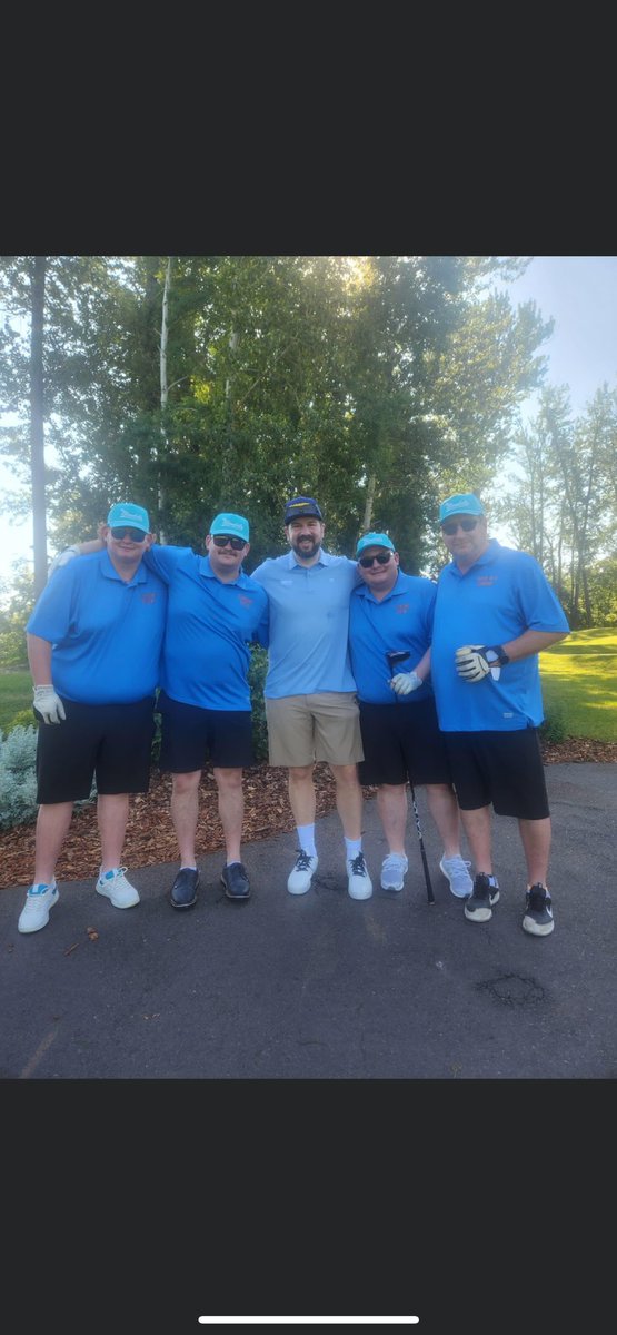 BryceSchmermund's tweet photo. Great day!
@TomGazzola @Lieutenant_Eric @nielsonTSN1260 @yegsportstalk @JasonMilne #ESTClassic https://t.co/v5KqNFliVk