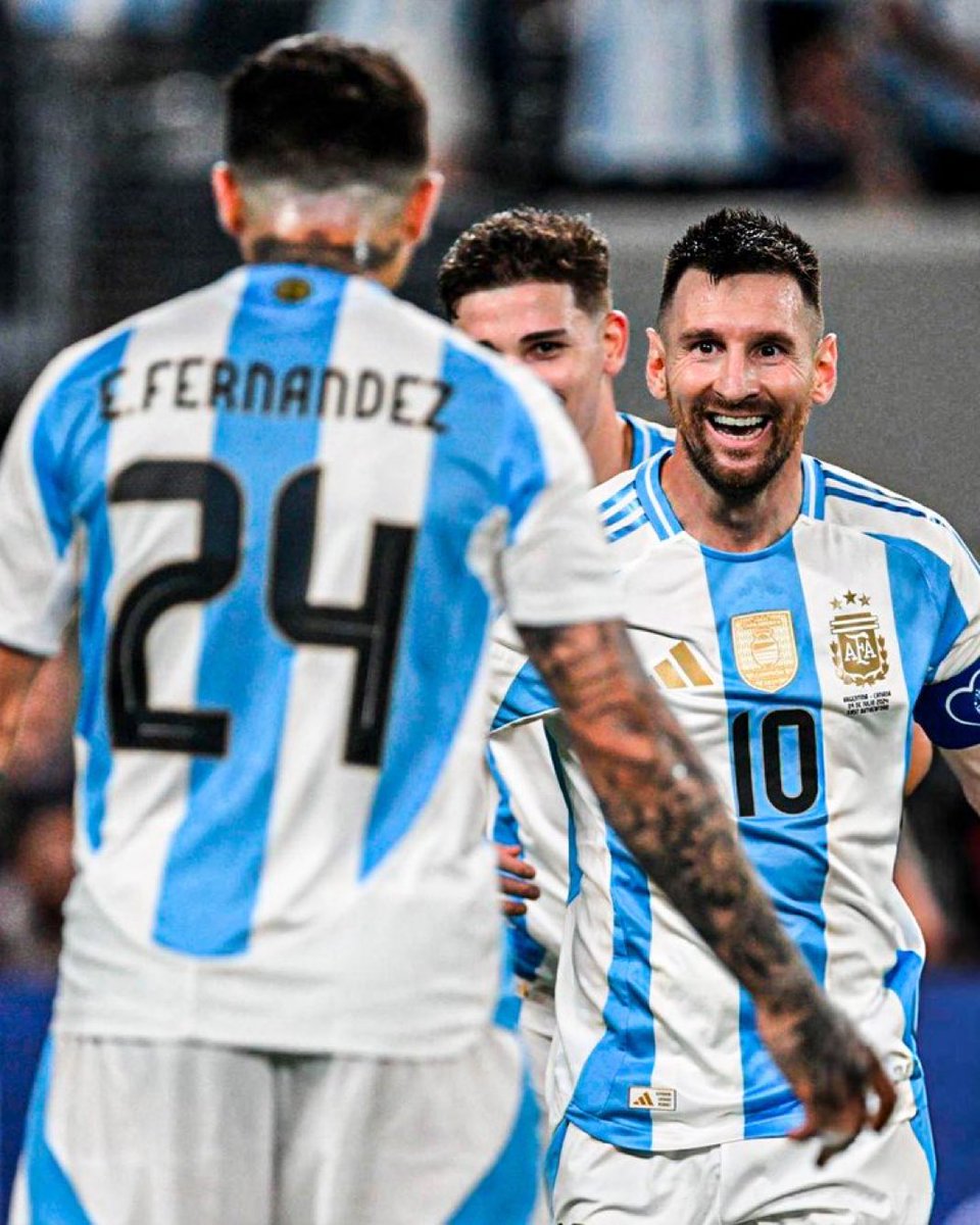 Loguito6's tweet photo. 4 finales consécutives ..
La carrière internationale parfaite 🐐 https://t.co/laP8Q4KPoi