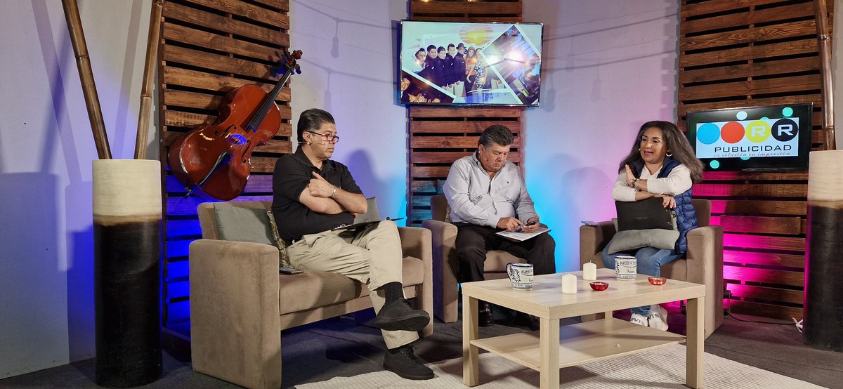 TELEBYNMX's tweet photo. Tendremos como invitados en el foro a @grupoquintoestilo y a @grupoprimerimpacto. Ademas, desde la #EntregaDeReconocimientosTelebyn2023 a la #BynBand Ft. @RoxanaRoque y @RaulLuna - TV SHOW BLANCO Y NEGRO EN VIVO #206
Síguenos en nuestras redes sociales:
https://t.co/FsSSu4Axyv
https://t.co/2oBmnjjGz8
Programa:
Youtube.
https://t.co/HZElBUPjE2
Facebook.
https://t.co/mui0OnNsBK