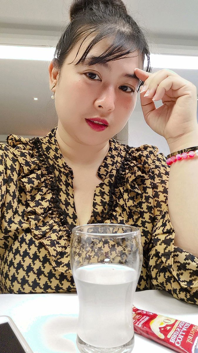 hajijing's tweet photo. เช้านี้🌈🌤️...
ดื่มคอลลาเจนกันอ่ะยาง...
...🏖️🧸🤍...

#มีมี๊ผึ้ง #มี๊ผึ้งหน้ากลมตัวเล็ก
#HaJiJunG #Jamsai
#แบรนด์แจ่มใส #แจ่มใส #คอลลาเจน
#คอลลาเจนรังนก #คอลลาเจนรังนกแจ่มใส https://t.co/tAWBmmJFPr