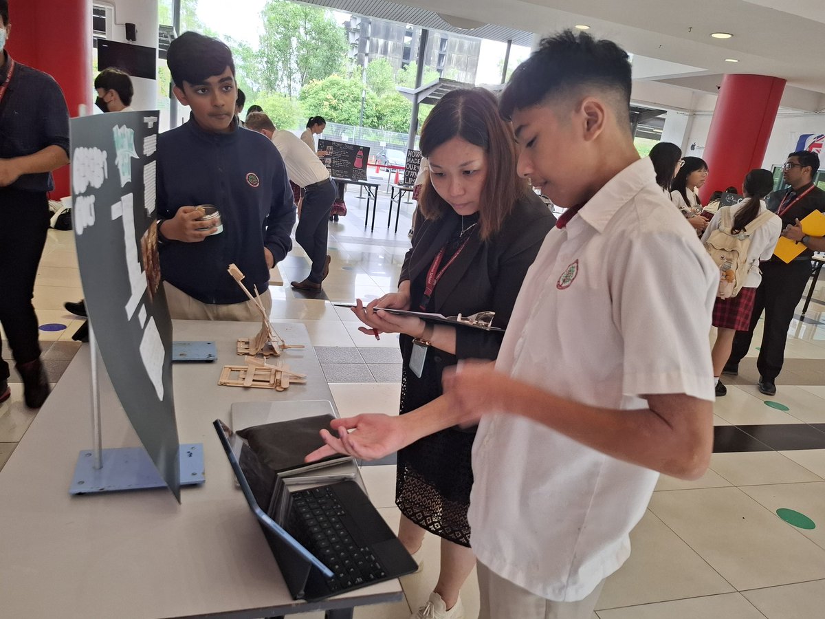 PremzCuriosities (@premzcuriositi1) on Twitter photo Our KS3 Science Enrichment students amazed their Bronze award assessors with brilliant projects and passionate enthusiasm for #STEMeducation @FutureScientists <a href="/HISScienceNow/">HISScience</a> <a href="/MsNadiaHalim/">Nadia Halim</a> <a href="/CRESTAwards/">CREST Awards</a> Our KS3 Science Enrichment students amazed their Bronze award assessors with brilliant projects and passionate enthusiasm for #STEMeducation @FutureScientists <a href="/HISScienceNow/">HISScience</a> <a href="/MsNadiaHalim/">Nadia Halim</a> <a href="/CRESTAwards/">CREST Awards</a>