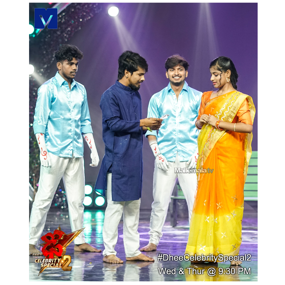 mallemalatv's tweet photo. #Ramurathod #ChittiMaster #DheeCelebritySpecial2 #DCS2 https://t.co/Cjnn5RvrFy