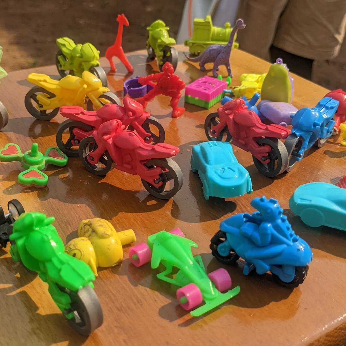 As per the report from Uganda importers and buyers directory 2023, there are 71 active children plastic toys importers.
The toy market in Uganda is projected to grow by 9.66% between 2024 and 2028 resulting in a market volume of $975m in 2028.

Read:
endplasticpollutionow.org/single?id=UHZ6…