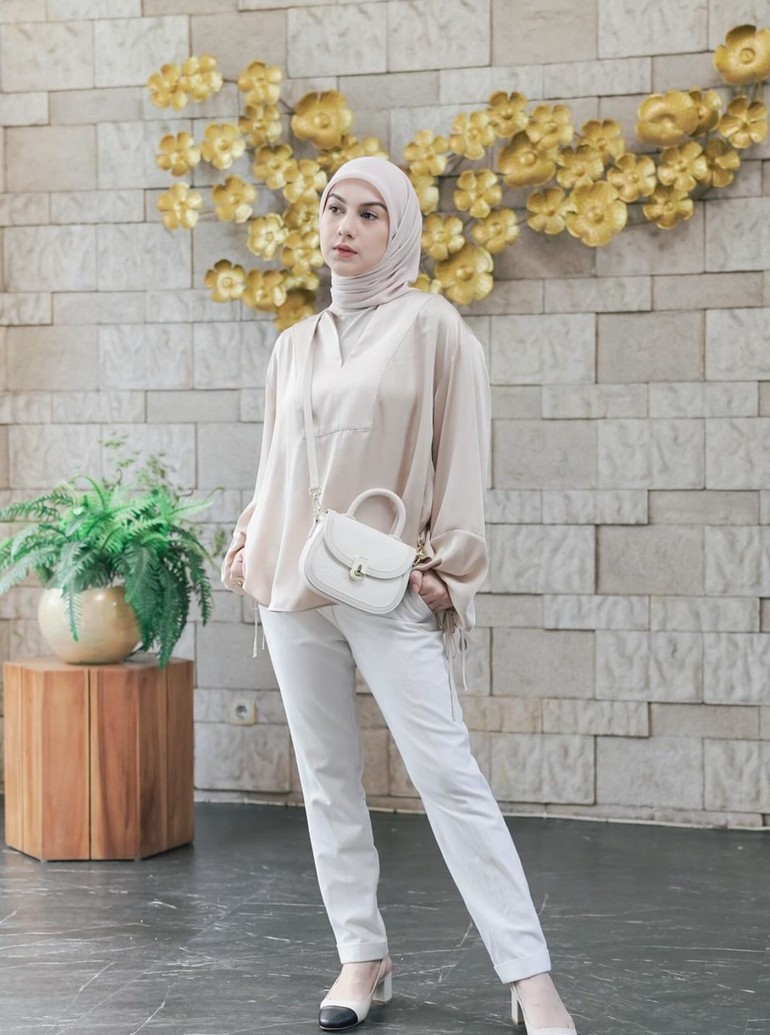 wolipop's tweet photo. #Foto Udah liat belum, Wolifriends?? Ini lho foto terbaru Irish Bella yang kian langsing bak ABG karena sukses diet!๐
Lihat fotonya di sini!
>> https://t.co/99YhKiajVb
Foto: Instagram @/_irishbella_
#wolipop #irishbella #diet #langsing https://t.co/AKZWCNmOsz