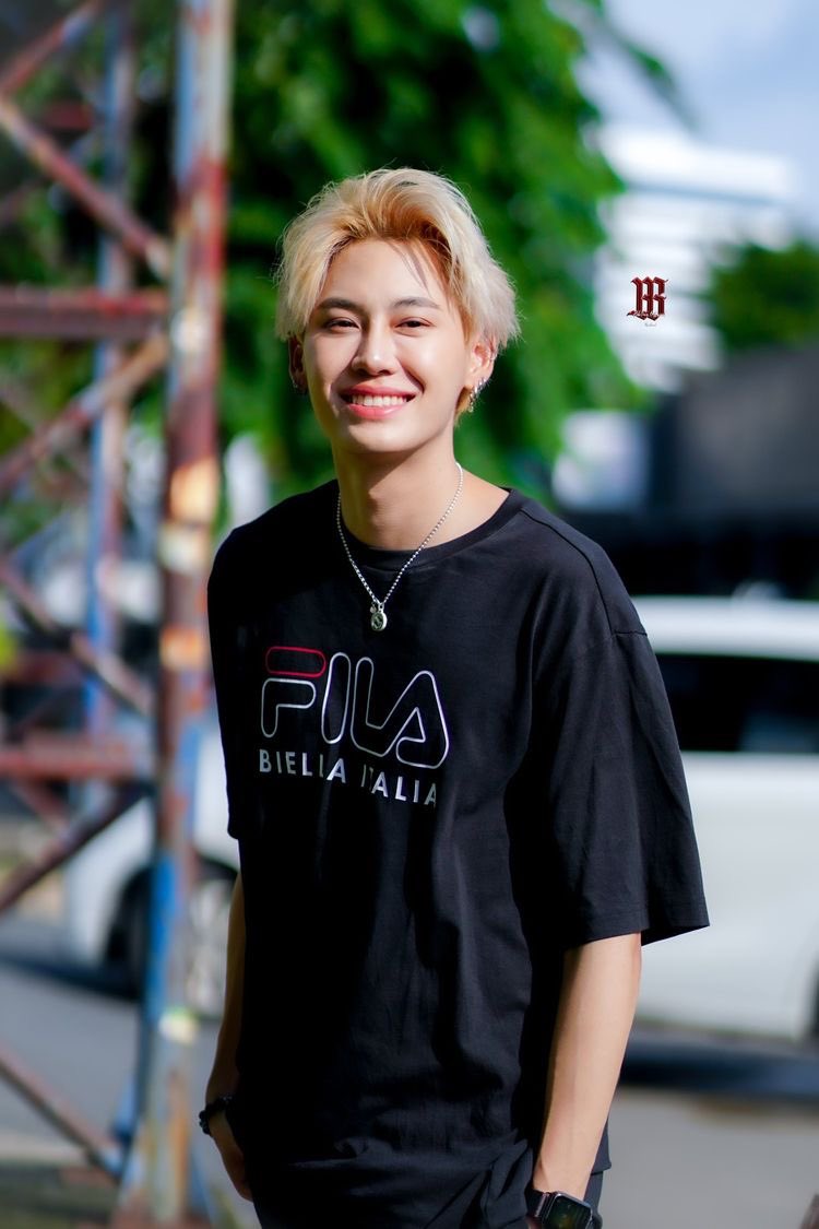 EllsyLou's tweet photo. Happy birthday to this amazing man and actor 🥰🥰
Happy birthday @bb0un ❤️
#HappyBirthdayBoun #HappyBounDay #bb0un #Boun https://t.co/UXnTrYBkC9