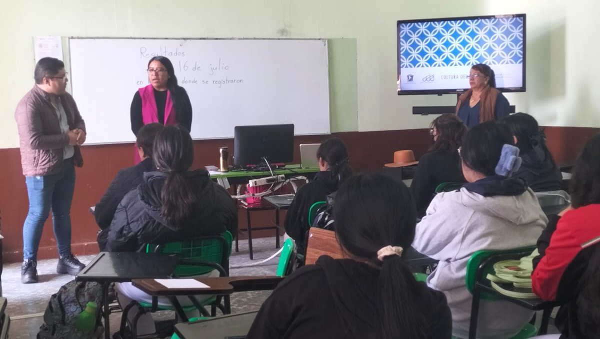 Poacybenpp1's tweet photo. Plática del cuidado del agua de la Unidad de Cuidado ambiental del H.Ayuntamiento de Toluca impartida a estudiantes de la POACYBENP. https://t.co/y6Q7ZzyKJv