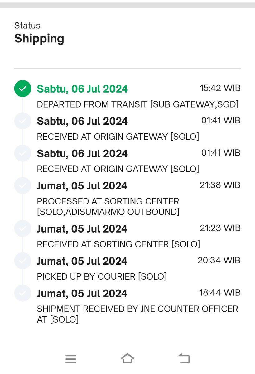 Gonghyoo's tweet photo. Kalo ada nominasi kurir dengan pengiriman dan penanganan terburuk di Indonesia ya saya nobatkan kepada @JNECare @JNE_ID. Gila paling gak masuk akal udah 4 hari stuck di sub gateway SGD. Kalo emang gak niat bikin jasa pengiriman tutup aja cuy https://t.co/e9c6AMNzLq