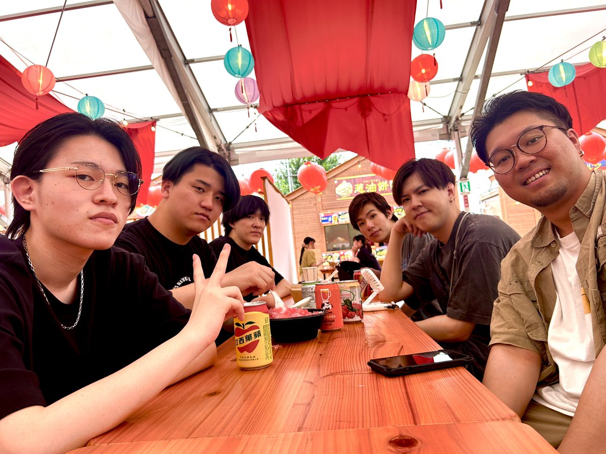 VeaM_enter's tweet photo. BBQ買い出し中、、、、🍖 https://t.co/2qovY31on3