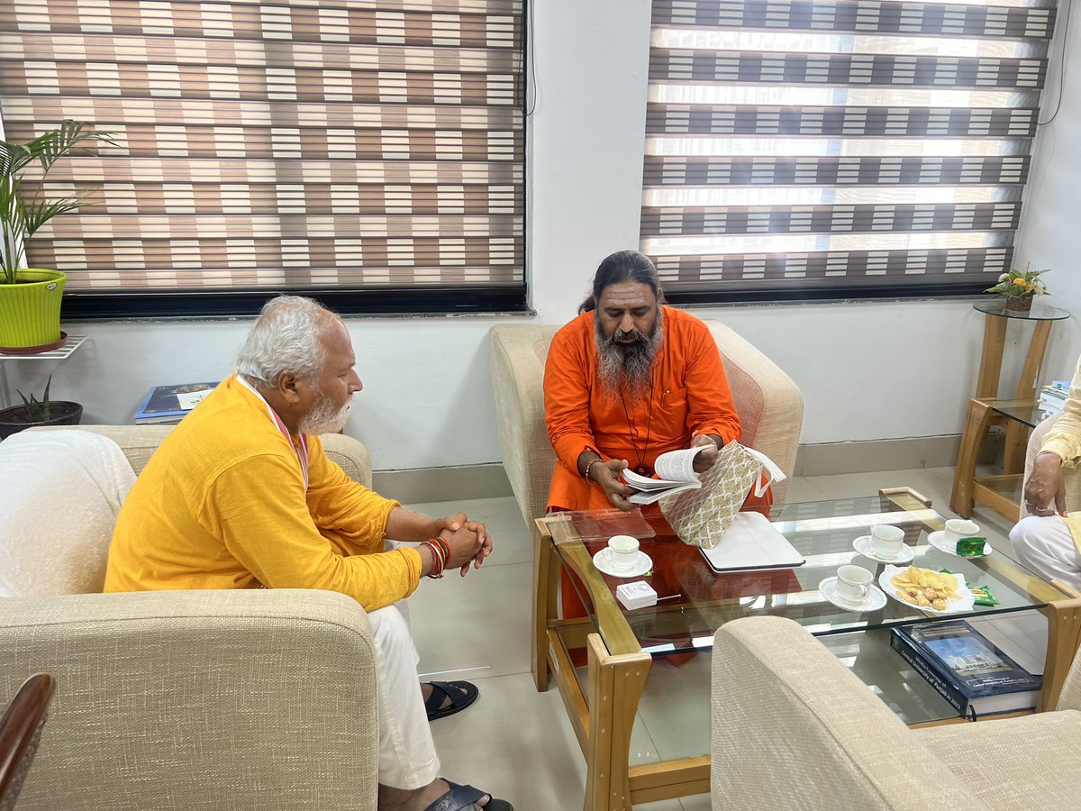 Umeshanand159's tweet photo. "Delighted to meet sh. RP Tiwari, VC of central university of Punjab @Bathinda 
Shriman ji, Your wisdom and experience are a valuable asset to the academic community. Your achievements and contributions are a benchmark for excellence."

शुभाशिष

#CUPB Bathinda https://t.co/rlxTutw8YM