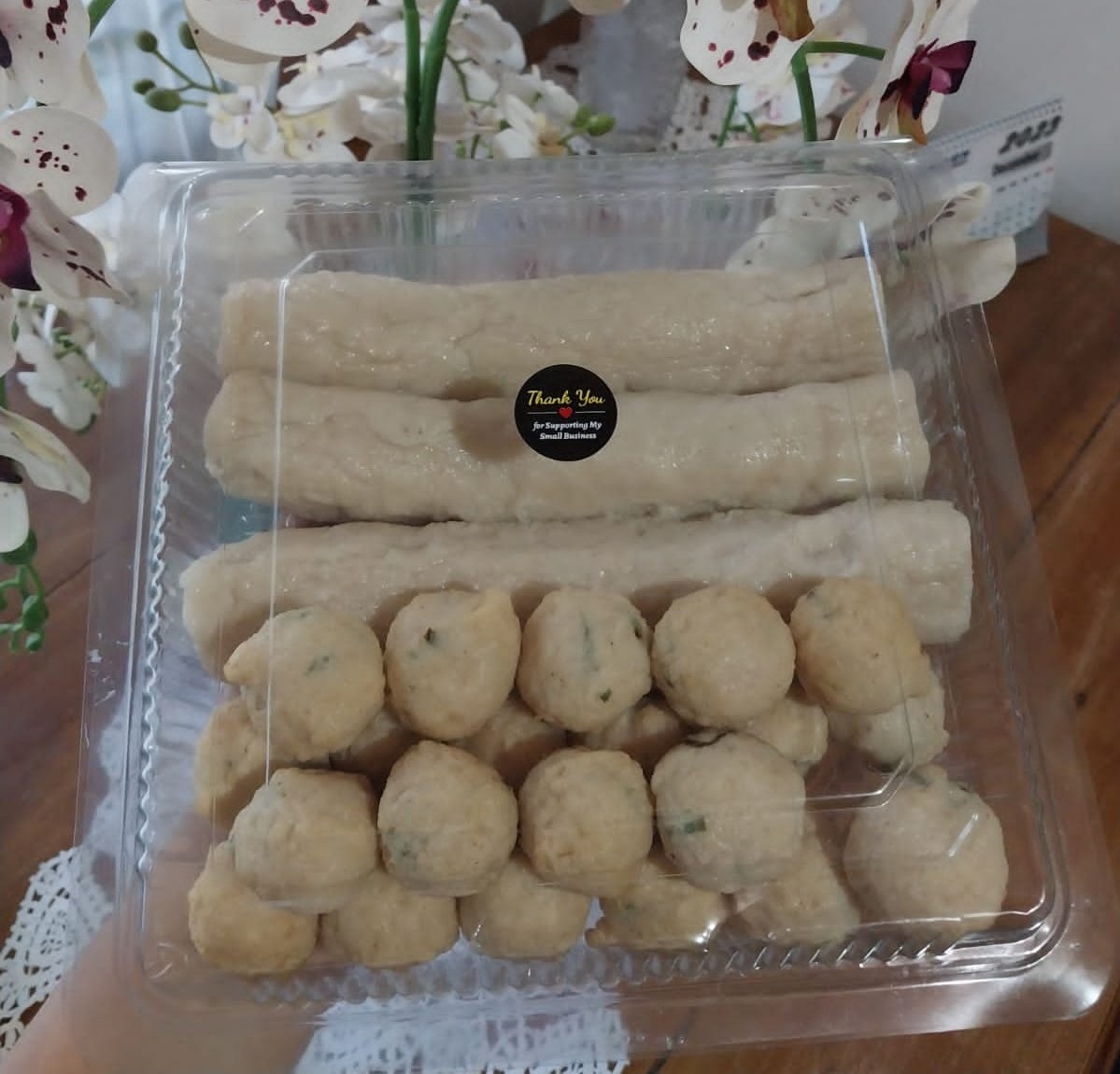 EvaTajuddin's tweet photo. Senin (24/06/2024), Eva Hendrayani, Luhkan Kab. Lahat, di Poklahsar Warung Momi Lahat Kel. Pasar Lama melaporkan produksi Pempek , 17-22 Juni 2024 sebanyak 14 kg, harga jual Rp 15.000/lenjer, Rp 2.000/pcs pempek adaan

#GiatLuhkanSatminkalBRPPUPP 
#Luhlapor
#Lahat
#Produksi https://t.co/edEmFm8OQT