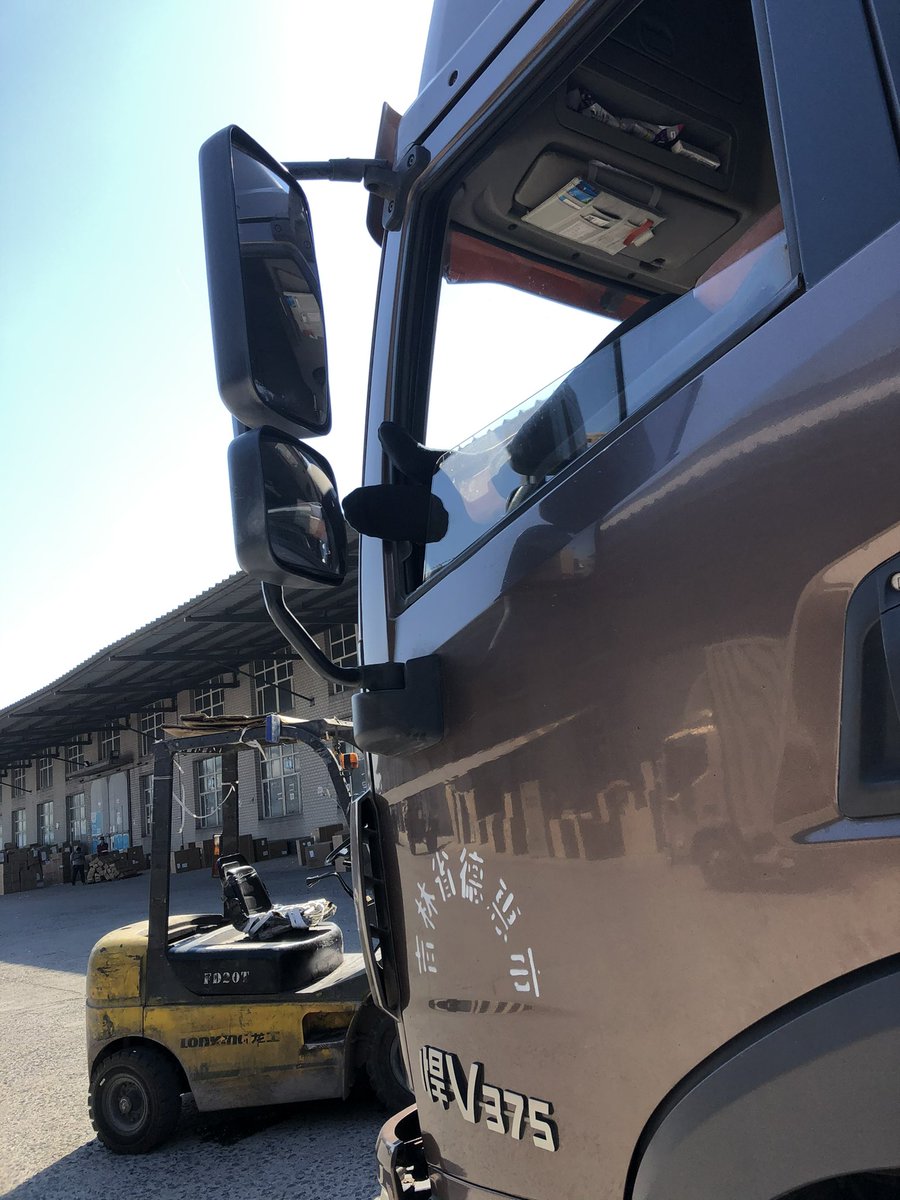 tuite4570's tweet photo. 卡车司机的大黑袜 https://t.co/H5G8E1OD7D