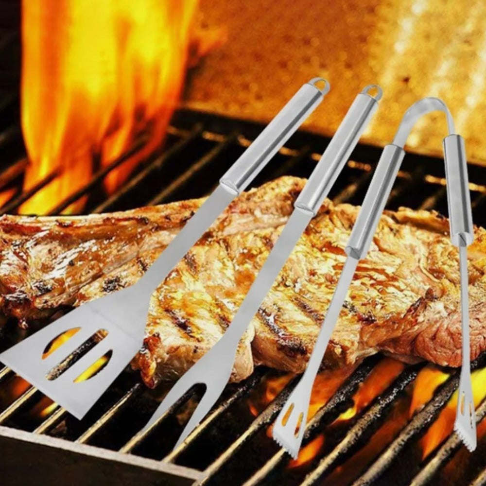 uncommonkitchen's tweet image. Introducing our BBQ 3 PCS Stainless Utensils Set—essential tools for grilling perfection! Tongs, spatula, and fork for durability and style. Ideal for backyard parties, camping, and more!

🌟 Get grilling with Kitchen Uncommon! 🔪
#BBQTools #GrillingEssentials 
#KitchenUncommon