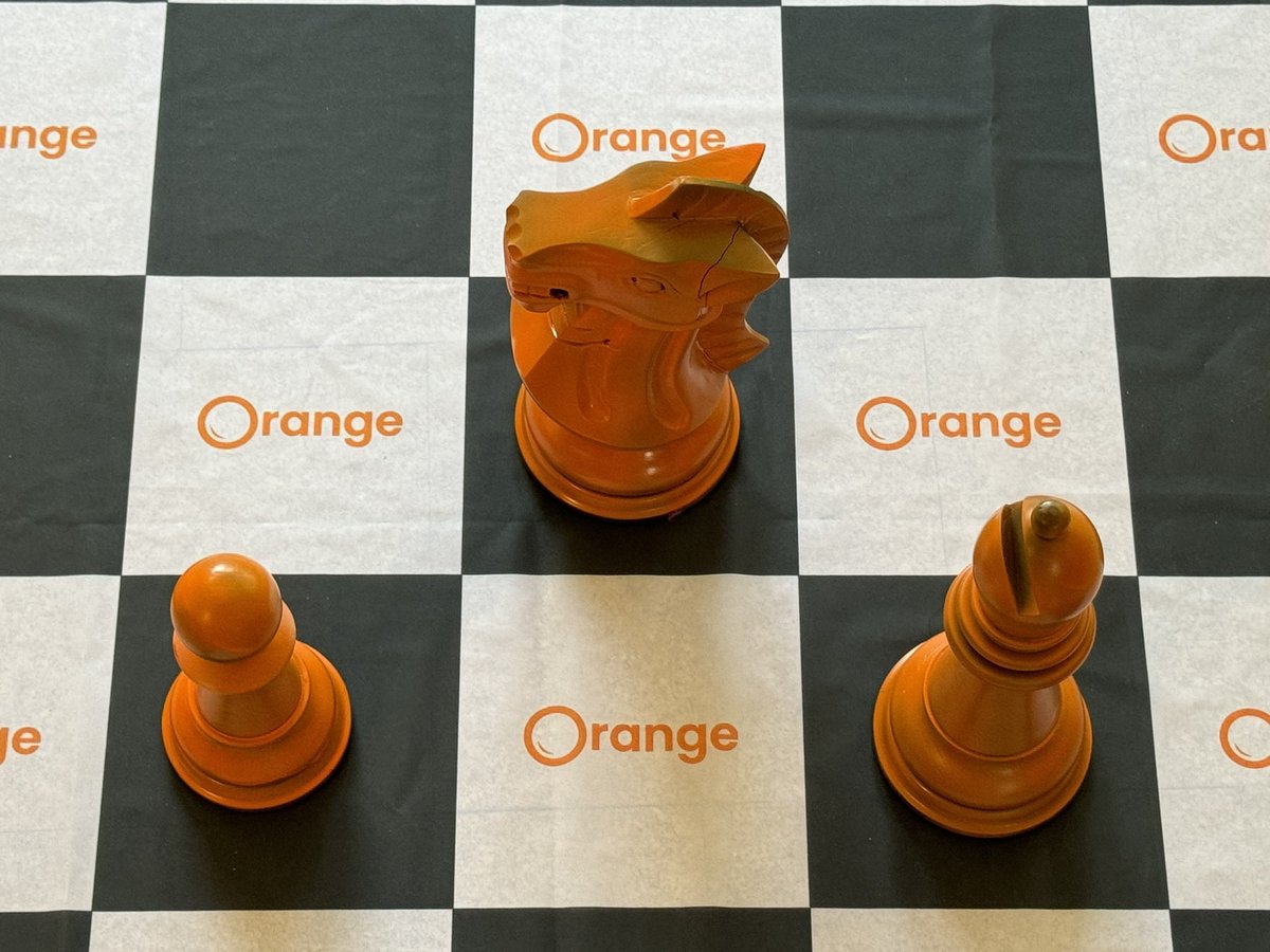 Gregor101477942's tweet photo. Don’t play small, go big!
GO ORANGE!!!
@orange_web3
#founderkeys
$btc
$eth
$bnb
$orng
$sol
$xrp
$avax
$dot
$link
$uni
$matic https://t.co/jLoOJSvTYk