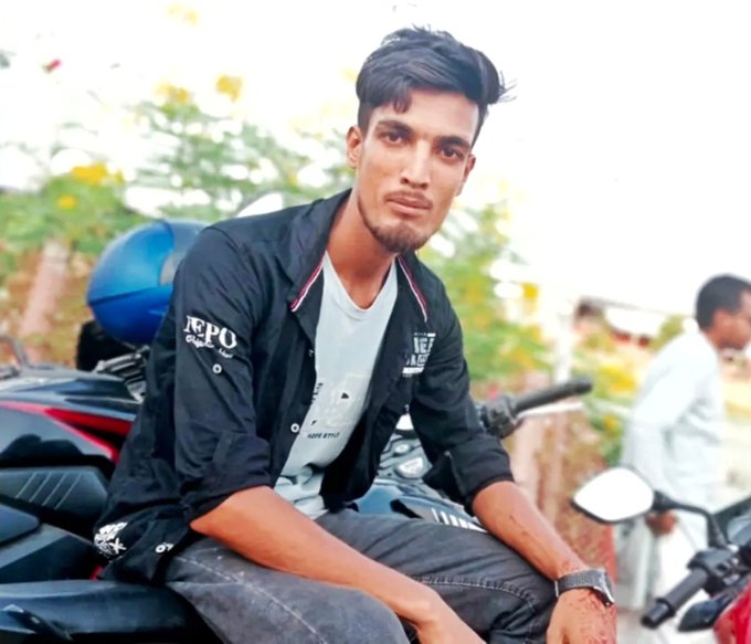 নওগাঁয় ফুটবল খেলা নিয়ে বিরোধের জেরে যুবককে কুপিয়ে হত্যা