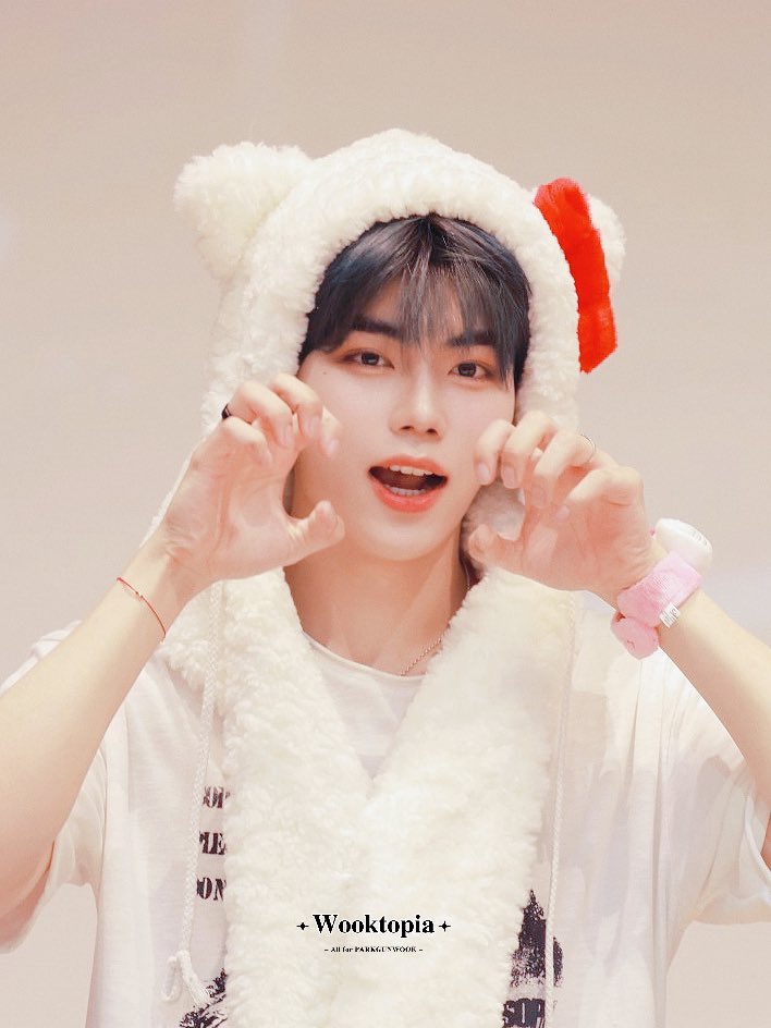 wooktopia_0110's tweet photo. 240623🐱💖

야옹 ( ̳- ·̫ - ̳ˆ )◞❤︎ 

건욱아 데뷔1주년 축하해🎉🎉🎉

#ZB1_1ST_ANNIVERSARY
#0_1하게_빛날_너와나

#제로배이스원 #ZEROBASEONE #ZB1
#박건욱 #PARKGUNWOOK #パクゴヌク https://t.co/p7efiqGOiq