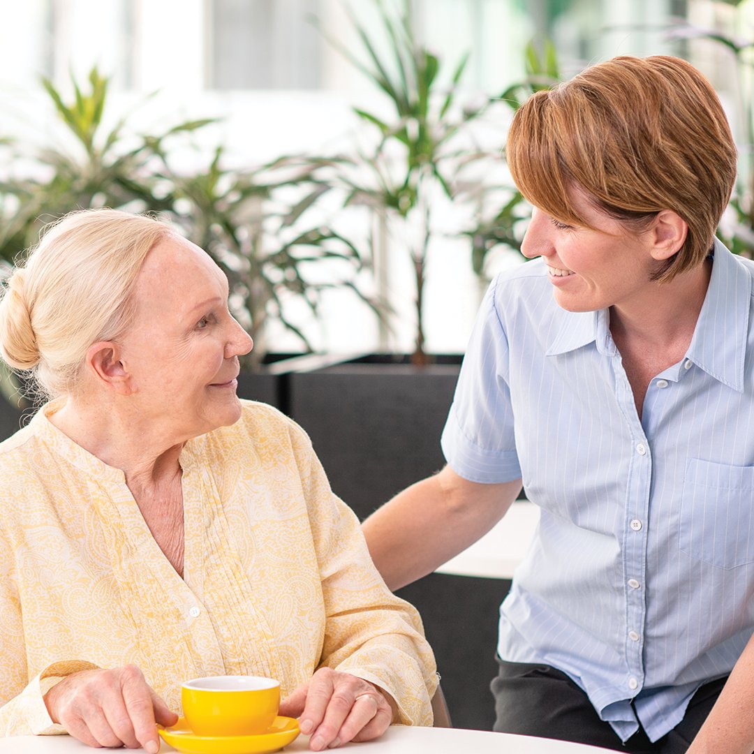 palliAGED's tweet photo. #olderPeople may develop a condition called ‘frailty.’ Their body’s physical & psychological reserves are declining, making them vulnerable to poor outcomes.
Understand the signs of frailty & how to address changing care needs in our #TipsForNurses
>> https://t.co/rS1lb0eww6 https://t.co/w7rfyuVrt5