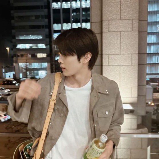 redejil's tweet photo. Sisa semalam sama Gene. 🥰 https://t.co/1QvWvPMFlT