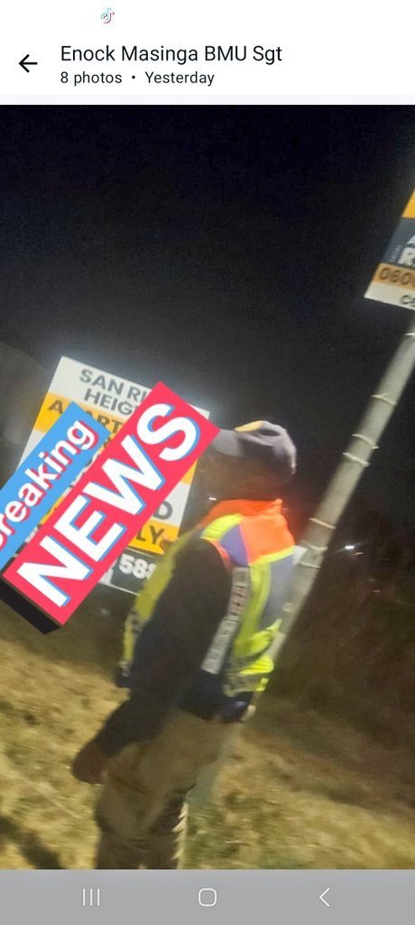 CityofJoburgZA's tweet photo. 🚫📜 Remove illegal posters to dodge fines! 🚔 @JoburgMPD BMU is clearing up, keeping Joburg clean. Want to advertise legally? Apply through @CoJDevPlanning Outdoor Advertising. Let's keep our city tidy and compliant! #JoburgServices #CleanJoburg ^MR https://t.co/8AAgjPig6K