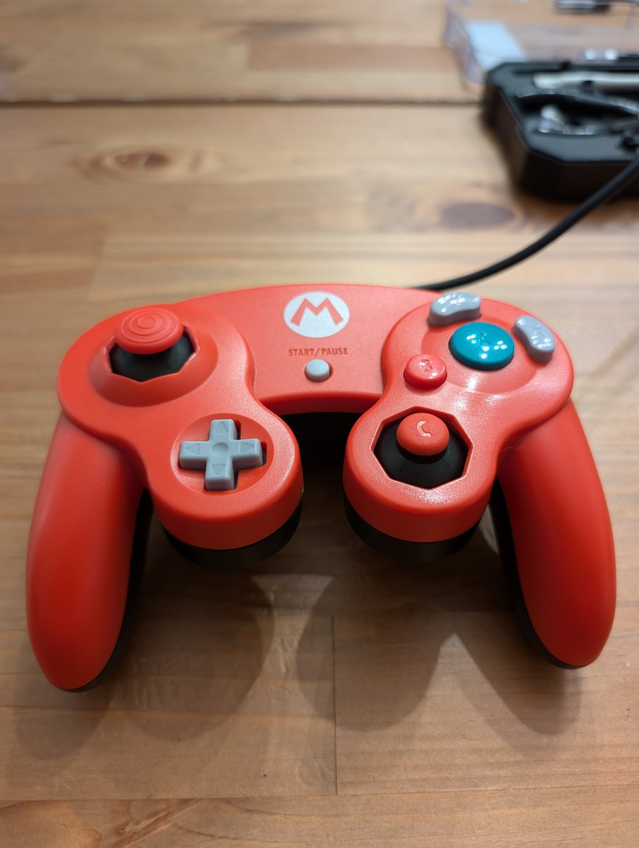SquidSnow's tweet photo. Nice thumbsticks @QofDQ  , will probably do a commission for some custom buttons when I have the cash! https://t.co/vhtDs0CqZv