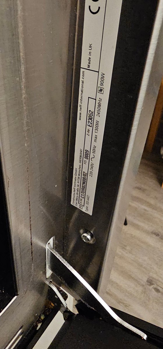 markcrilly's tweet photo. Shocking to see my inbuilt very expensive Neff Microwave has again stopped working. The Magnatron was replaced 1 year ago in warranty but now it's not in warranty with the same problem again. What happened to microwaves that used to last 10 years? Neff not interested @NEFFHomeUK https://t.co/mwzB3Mwn92