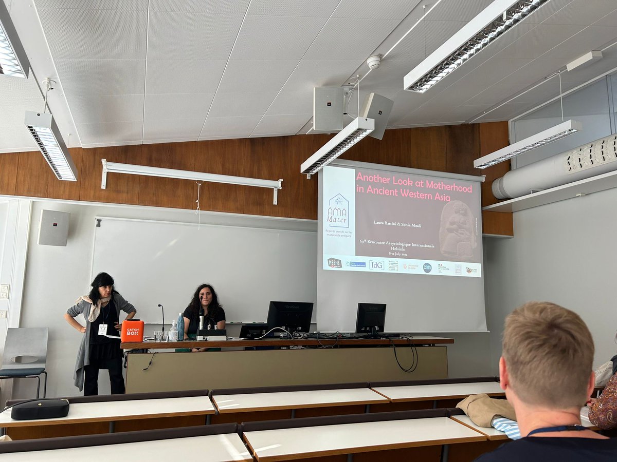 Le workshop "Another look at motherhood in Ancient Western Asia" organisé par Laura Battini et @sonia_mzali a commencé hier à la #RAI69 à Helsinki ! La suite aujourd'hui ! 
<a href="/MESHS_Lille/">MESHS</a> <a href="/HALMA_ULille/">HALMA - UMR 8164</a> <a href="/univ_lille/">Université de Lille</a> <a href="/RAI69Helsinki/">RAI69 Helsinki</a>