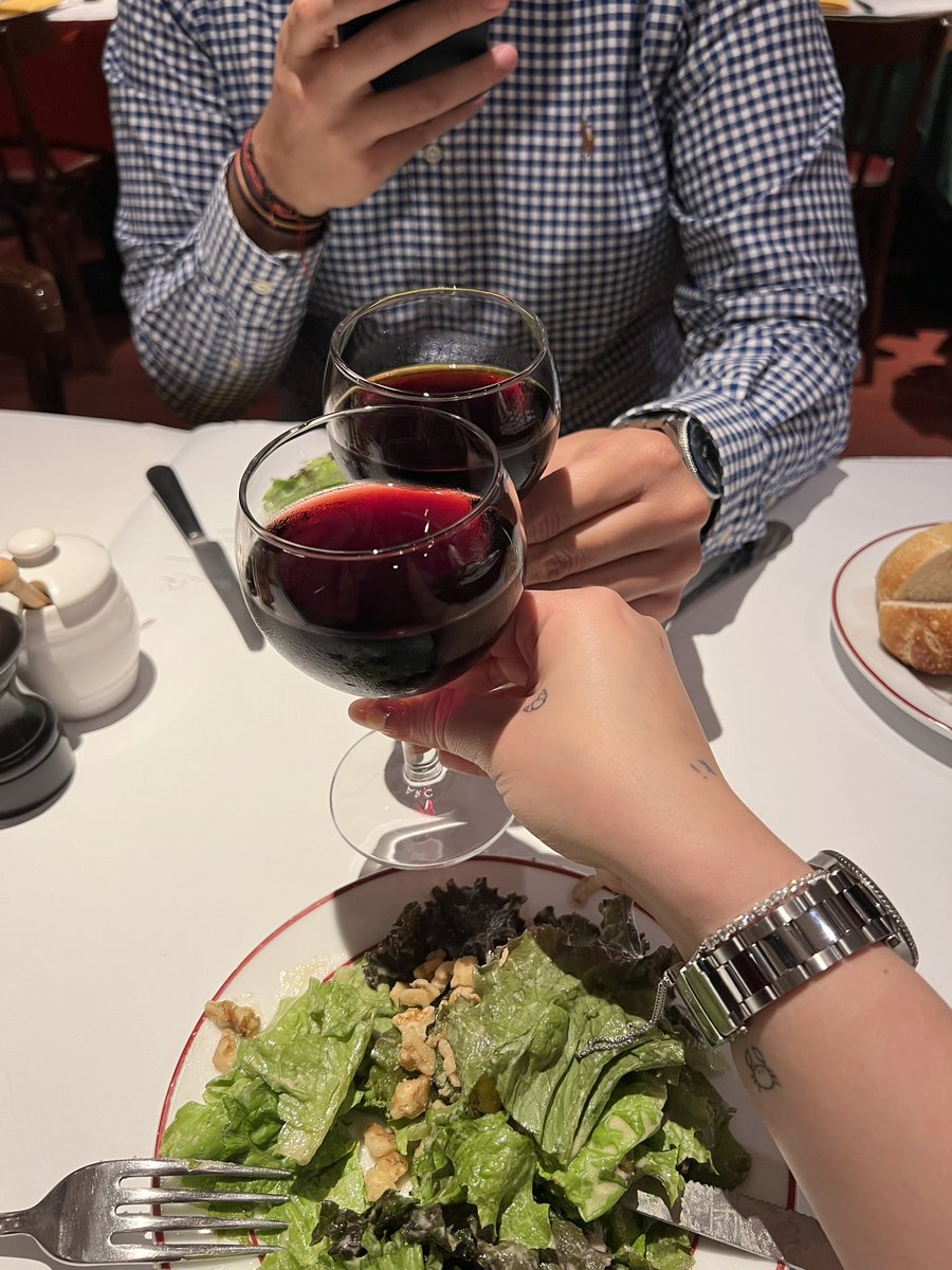 feercmb's tweet photo. 3 cangremágicos años y contando ❤️🦀✨ https://t.co/LkXCLbTlaG