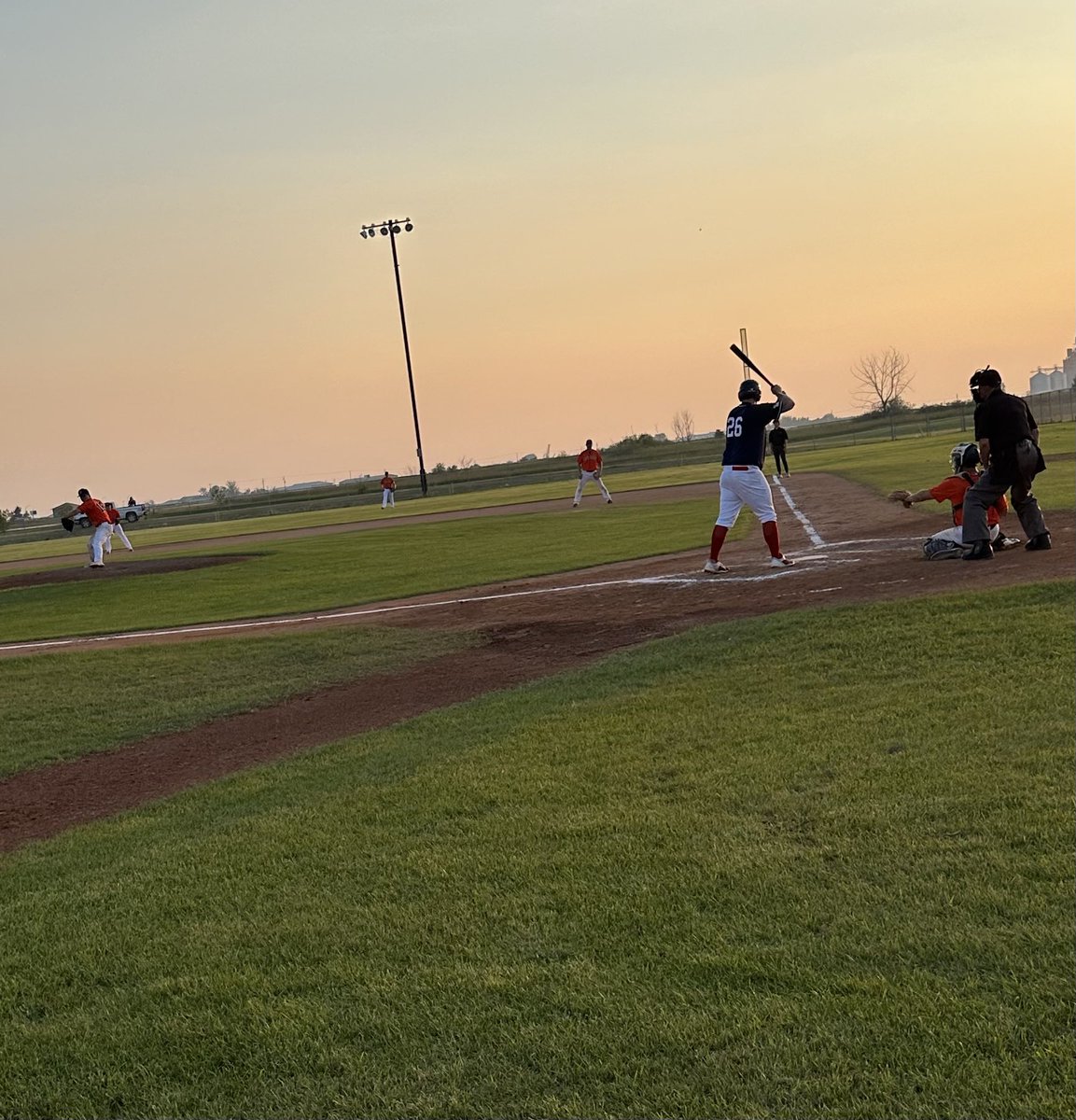 WOLVES WIN!! 

5-4 W over Carnduff! A great back-and-forth game with the Wolves earning a walk off win! Hunter, Jolan, and Mav combine to pitch a gem, timely hits and solid defence by the boys. 

Next: the <a href="/willystaphouse/">Spirits & Sports</a> Wolves host Kenosee this Thurs. July 11 at 7:30! #Saskota