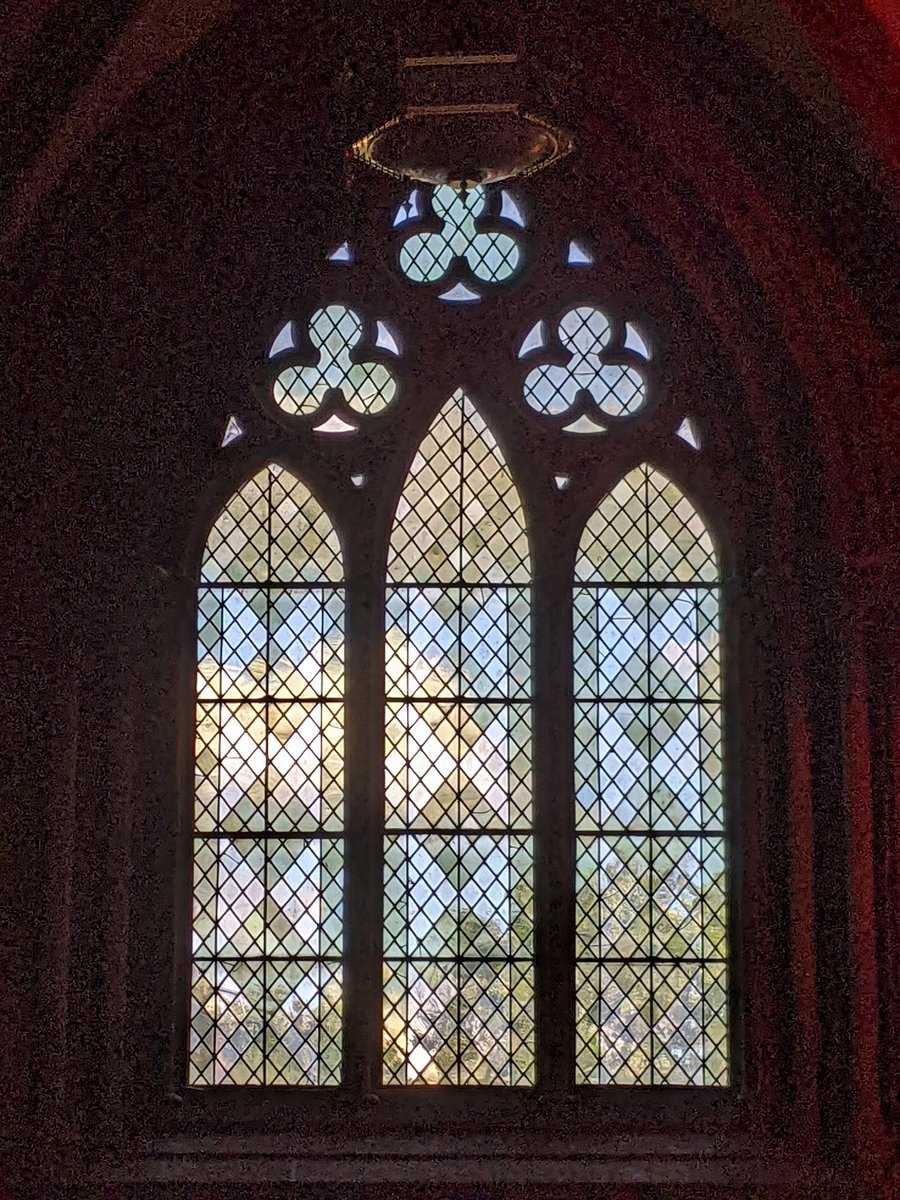 BooksTeaFilms's tweet photo. It's looks a bit grainy but I quite like the effect - Lichfield cathedral 
#WindowsonWednesday https://t.co/lMjF4JKEh9