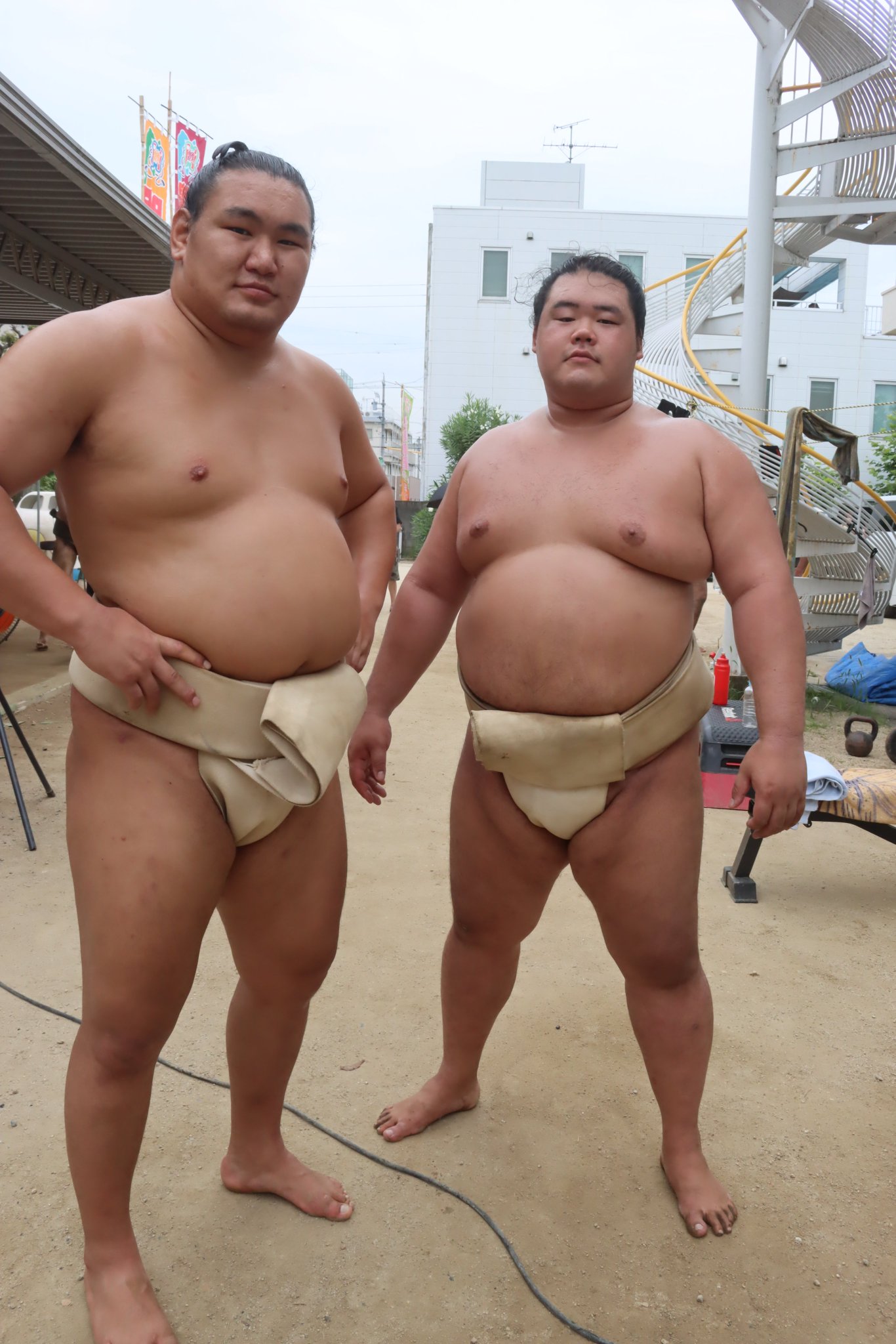 GSGpu4YaUAQ9nfK.jpg:large