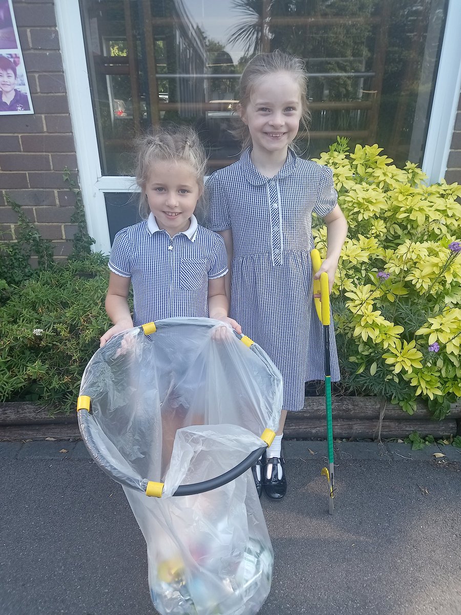 Eden and Evie Mae check our school grounds for litter every morning.  We are very grateful for their commitment to making our environment the best it can be.
#KindnessInTheCommunity