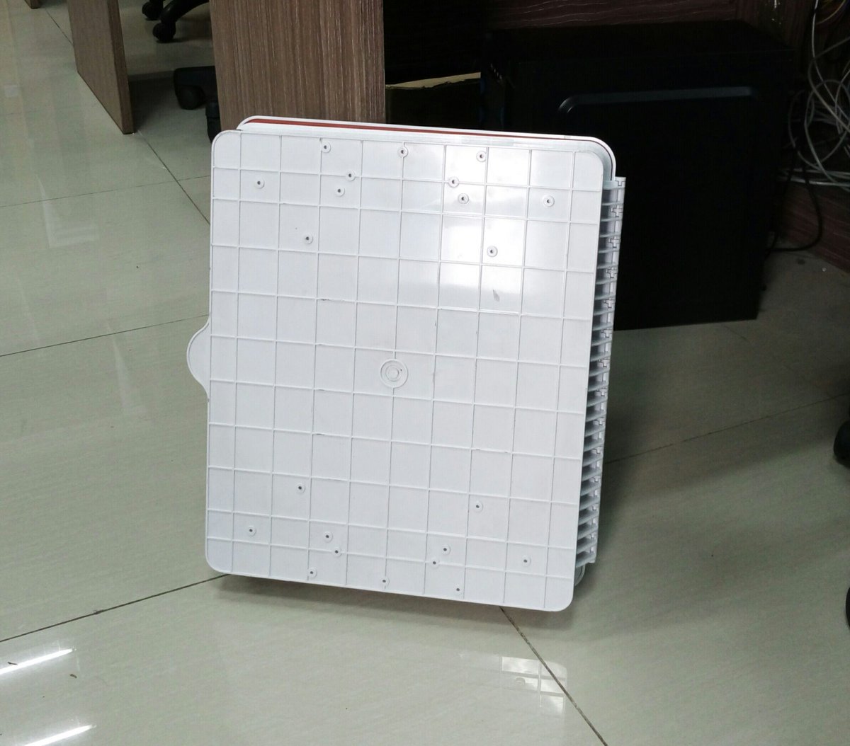 FanLaura3's tweet image. ABS material fiber optic terminal box

1）Different adapter panel, SC, LC, ST, FC ... 
2）96 adapter port 
3) Max. 8pcs splice tray for 192 fiber splicing (splice tray in both side, each side 4pcs)
4）Max. 8pcs PG21 cable port
#ftth #napbox #fiberoptic #telecommunications