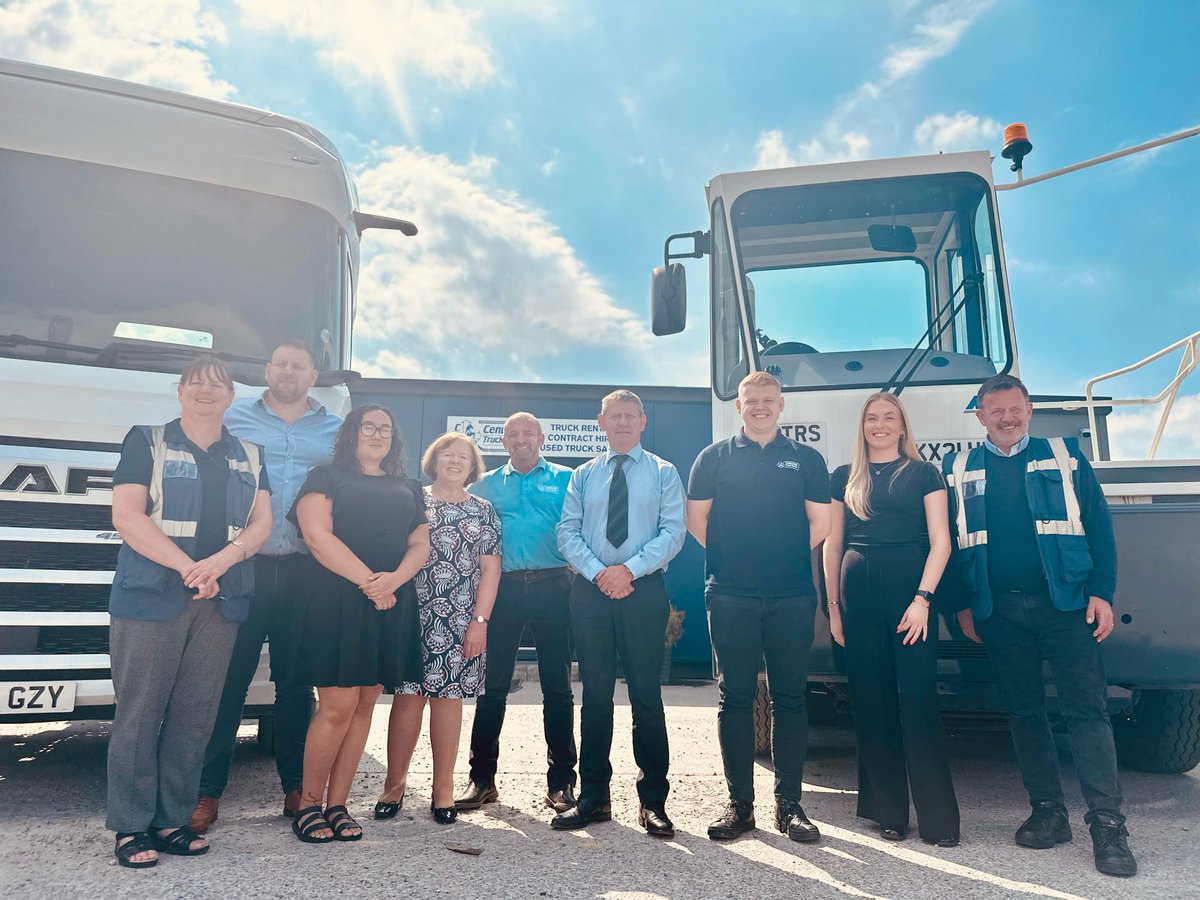 CenturionTrucks's tweet photo. Diverse talents, shared dedication. Meet the powerhouse team behind Centurion Truck Rental. Where warmth meets professionalism. Proudly welcoming back our valued customers every day.
#team #Centurion #outstandingcustomerservice https://t.co/edYvaHB1ep
