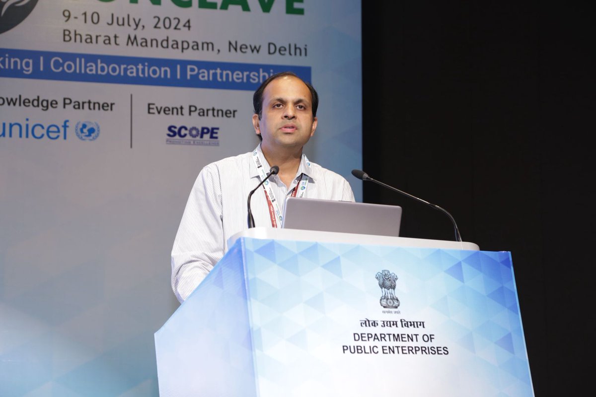 DPE_GoI's tweet photo. Sourabh Jain, JS, Department of Health and Family Welfare, talking on National policy for rare diseases, challenges and way forward for CSR
#Csrconclave2024 https://t.co/vePkxKgfVD