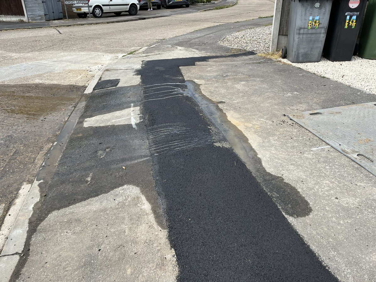 Barry Simpson tweet media